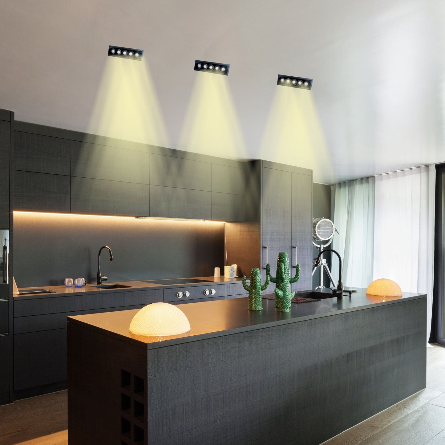 Bala LED Mini Cardan 9 Vatios, 5 luces, luz calida color negro